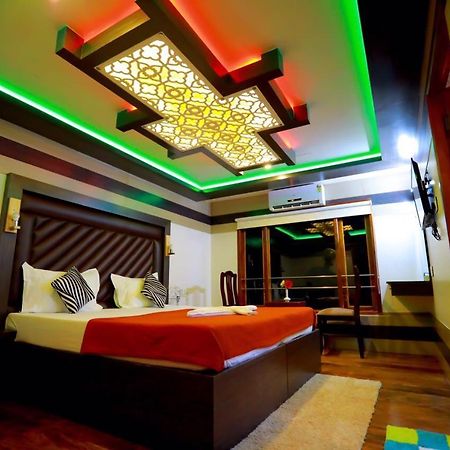Indiavacationz Houseboats Hotel Alappuzha Exterior foto