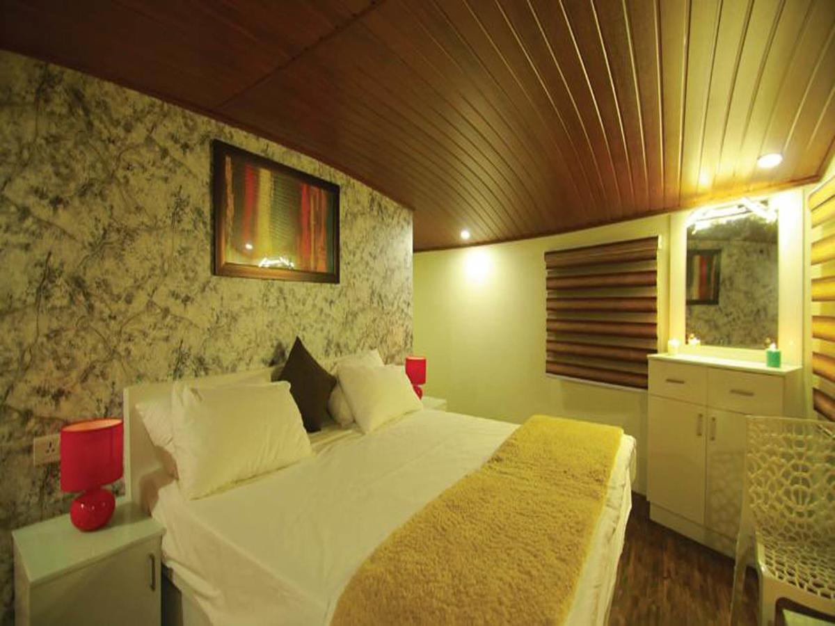Indiavacationz Houseboats Hotel Alappuzha Exterior foto
